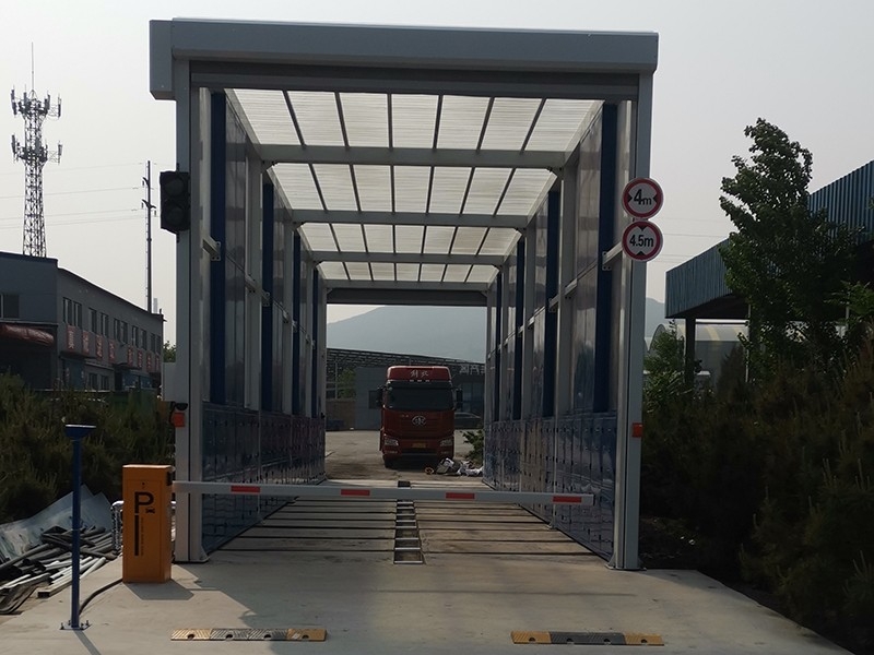 智能龍門洗車機(jī)